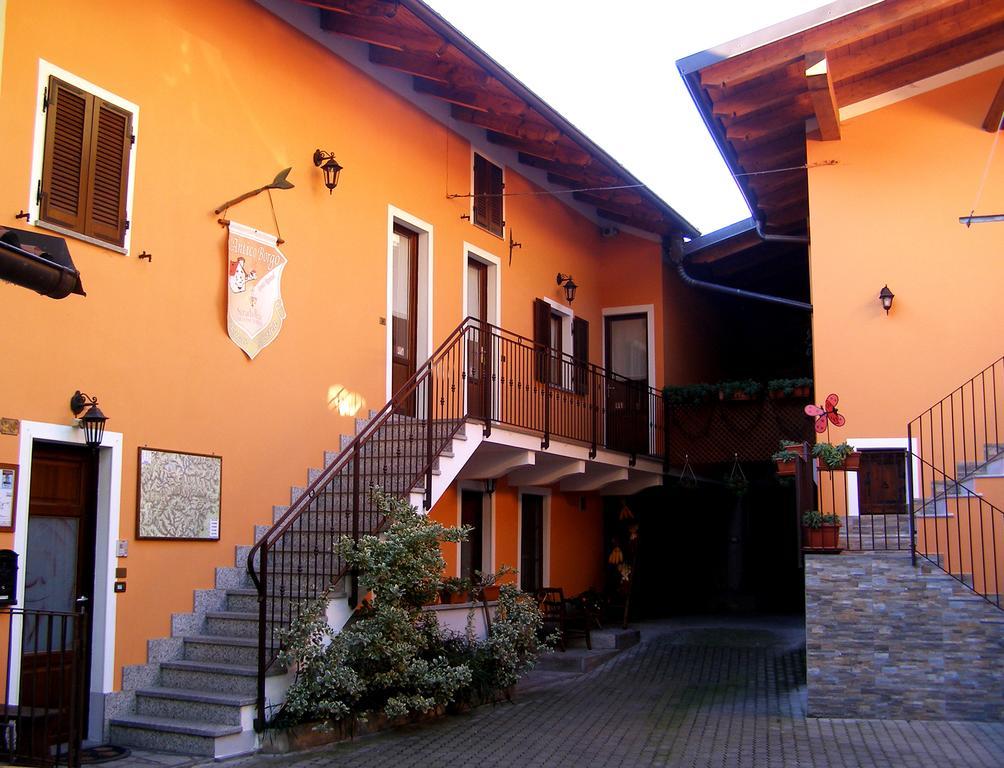 L'Antico Borgo Rooms Rental Caprie Exterior photo