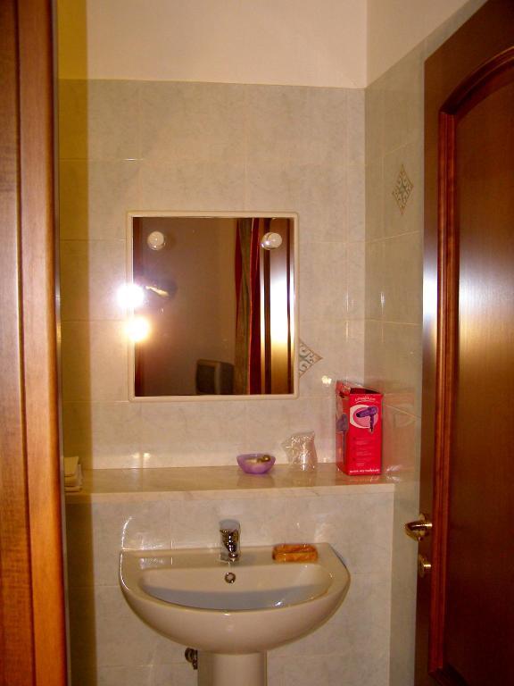 L'Antico Borgo Rooms Rental Caprie Room photo