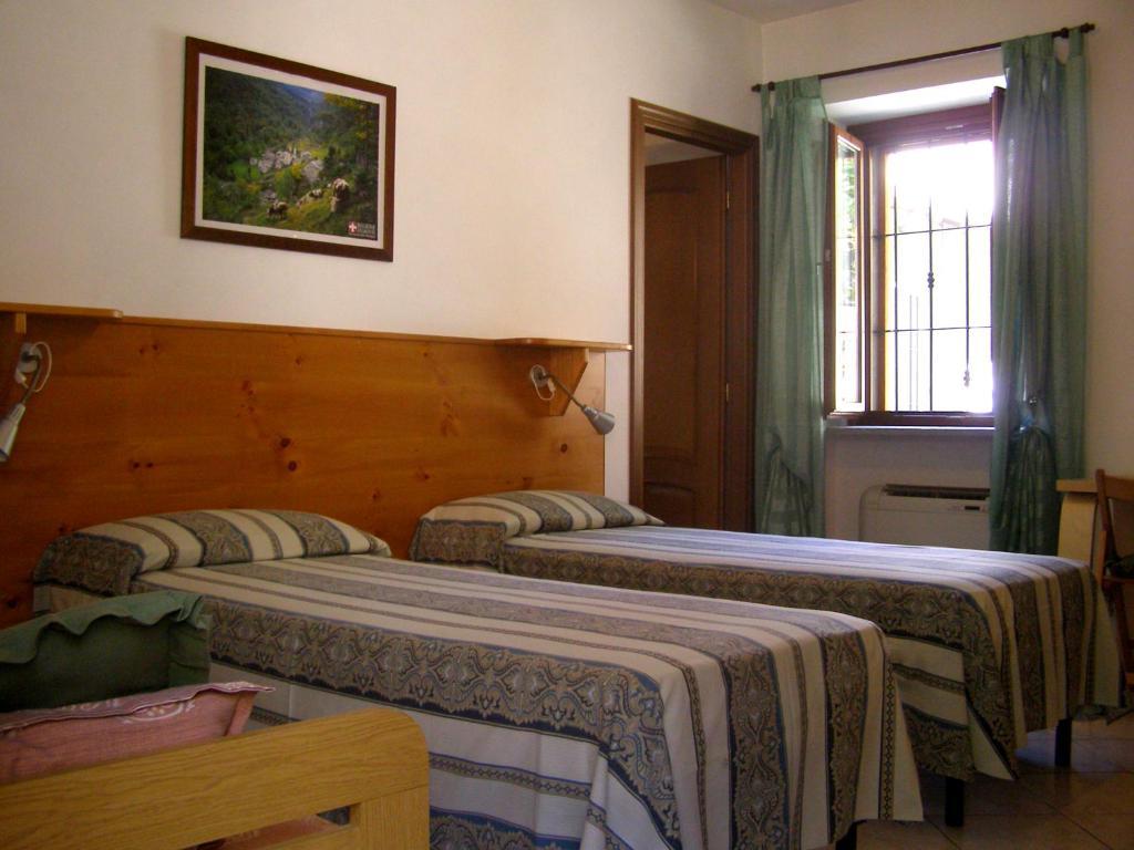 L'Antico Borgo Rooms Rental Caprie Room photo