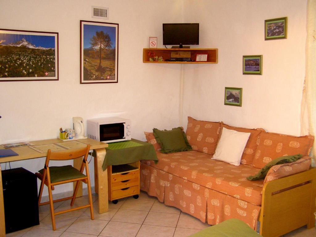 L'Antico Borgo Rooms Rental Caprie Room photo