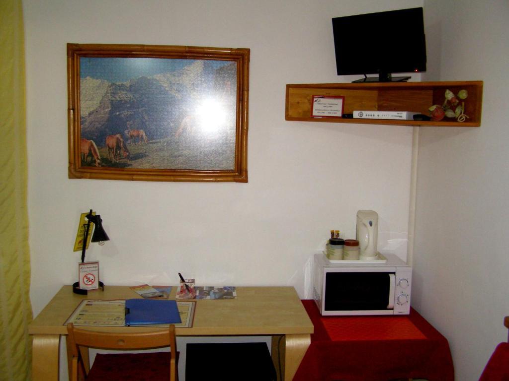 L'Antico Borgo Rooms Rental Caprie Room photo